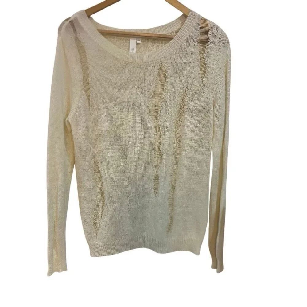 SI IAE long sleeve crew neck small cream distressed sweater